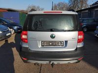 Gebraucht Skoda Yeti Ambition 140 PS (102 kW) 2011 Blau SUV