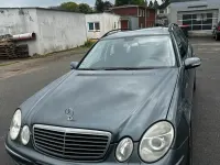 Gebraucht Mercedes E320 Avantgarde 264 PS (194 kW) 2005 Grau Kombi