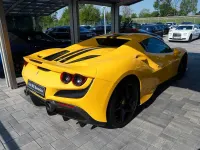Gebraucht Ferrari F8 721 PS (530 kW) 2011 Gelb Cabrio