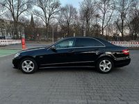 Gebraucht Mercedes E200 Avantgarde 136 PS (100 kW) 2012 Schwarz Limousine