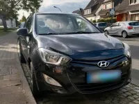 Gebraucht Hyundai i20 86 PS (63 kW) 2013 Schwarz Kleinwagen