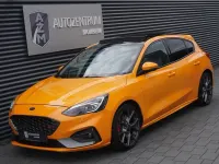 Gebraucht Ford Focus ST 280 PS (205 kW) 2019 Sonderlackierung tropicalorange metallic Limousine
