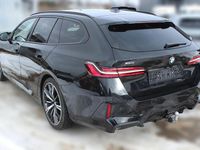 Gebraucht BMW 520 M Sport 197 PS (144 kW) 2025 Schwarz Kombi