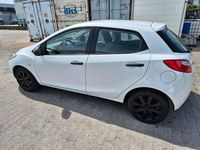 Usata Mazda 2 75 CV (55 kW) 2010 Bianco Utilitaria