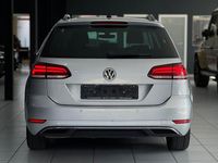 Gebraucht VW Golf VII 150 PS (110 kW) 2020 Silber Limousine