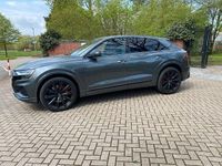 Gebraucht Audi SQ8 Business 507 PS (372 kW) 2024 Grau SUV