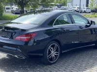 Gebraucht Mercedes CLA180 122 PS (89 kW) 2019 Schwarz Coupé
