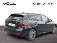 Neu BMW 120 156 PS (114 kW) 2026 Schwarz Kleinwagen
