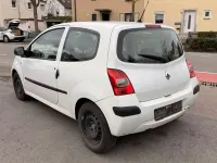 Gebraucht Renault Twingo Authentique 58 PS (42 kW) 2010 Gletscherweiss Kleinwagen