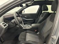 Gebraucht BMW 330 M Sport 286 PS (210 kW) 2024 Skyscraper grau Kombi