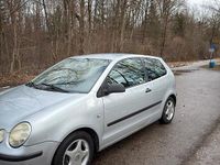 Gebraucht VW Polo 64 PS (47 kW) 2003 Silber Kleinwagen