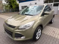 Usado Ford Kuga Trend 150 HP (110 kW) 2014 Verde SUV