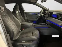 Gebraucht VW Passat R-line 150 PS (110 kW) 2025 Pure white Kombi
