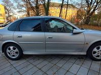 Gebraucht Opel Vectra 136 PS (100 kW) 1999 Silber Limousine
