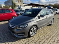 Gebraucht Mercedes B180 109 PS (80 kW) 2016 Grau Van / Kleinbus