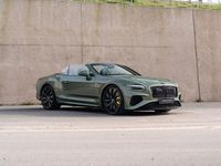 Neu Bentley Continental 650 PS (478 kW) 2026 Grün Cabrio