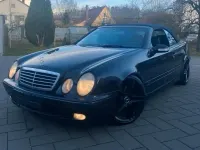 Gebraucht Mercedes CLK230 197 PS (144 kW) 2001 Blau Cabrio