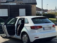 Gebraucht Audi A3 150 PS (110 kW) 2018 Weiß Limousine