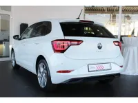 Gebraucht VW Polo Style 95 PS (69 kW) 2024 Pure white schwarz Kleinwagen