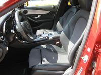 Gebraucht Mercedes C180 156 PS (114 kW) 2018 Rot Kombi