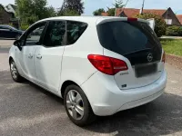 Gebraucht Opel Meriva 101 PS (74 kW) 2012 Weiß Van / Kleinbus