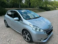 Gebraucht Peugeot 208 114 PS (83 kW) 2012 Silber Kleinwagen