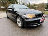 Gebraucht BMW 118 Advantage 143 PS (105 kW) 2011 Schwarz Kleinwagen