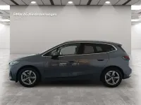 Gebraucht BMW 220 Active Tourer Sport Line 156 PS (114 kW) 2022 Grau Van / Kleinbus