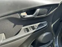 Gebraucht Hyundai Kona Select 120 PS (88 kW) 2023 Grau SUV
