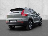 Gebraucht Volvo XC40 Plus 163 PS (119 kW) 2023 Gruen SUV
