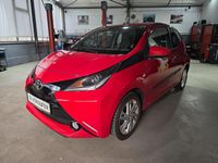 Gebraucht Toyota Aygo X-play 69 PS (50 kW) 2016 Rot Kleinwagen