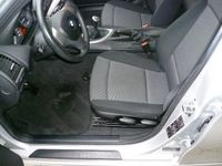 Gebraucht BMW 120 Advantage 163 PS (119 kW) 2004 Silber metallic Kleinwagen