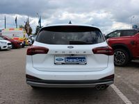 Gebraucht Ford Focus Active X 155 PS (114 kW) 2024 Weiß Limousine