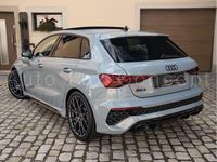 Neu Audi RS3 Performance 407 PS (299 kW) 2025 Grau Limousine