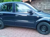 Używany Fiat Panda 94 KM (69 kW) 2011 Niebieski Hatchback