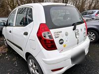 Gebraucht Hyundai i10 60 PS (44 kW) 2008 Weiß Kleinwagen