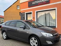 Gebraucht Opel Astra Design Edition 120 PS (88 kW) 2012 Grau Kombi