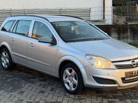 Gebraucht Opel Astra Edition 125 PS (91 kW) 2008 Silber Kombi
