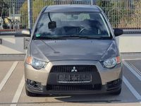 Gebraucht Mitsubishi Colt Inform 75 PS (55 kW) 2009 Gold Kleinwagen