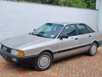 Używany Audi 80 90 KM (66 kW) 1986 Srebrny Sedan/Limuzyna