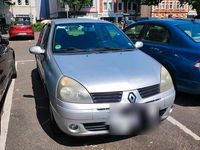 Gebraucht Renault Clio II 75 PS (55 kW) 2005 Silber Kleinwagen
