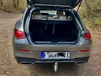 Gebraucht Mercedes CLA250e Shooting Brake Progressive 218 PS (160 kW) 2023 Braun Kombi
