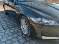 Gebraucht Jaguar XF Prestige 163 PS (119 kW) 2017 Schwarz Limousine