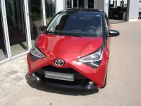 Gebraucht Toyota Aygo X-clusiv 72 PS (52 kW) 2020 Karminarot Kleinwagen