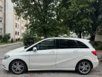 Gebraucht Mercedes B180 122 PS (89 kW) 2013 Weiß Kleinwagen