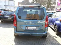 Gebraucht Toyota Proace Verso Basis 131 PS (96 kW) 2024 Grün Kombi