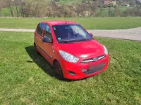 Gebraucht Hyundai i10 69 PS (50 kW) 2012 Rot Kleinwagen