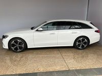 Gebraucht Mercedes E300 Advanced 313 PS (230 kW) 2024 Unilack polarweiß Kombi