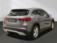 Gebraucht Mercedes GLA200 163 PS (119 kW) 2023 Grau SUV
