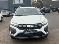 Gebraucht Dacia Sandero Essentiel 101 PS (74 kW) 2023 Weiß SUV